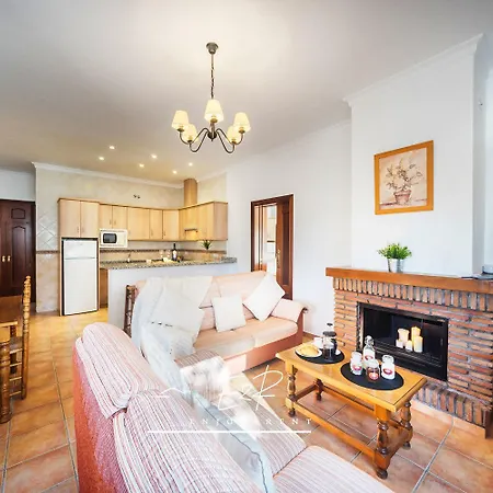 Belmonstays Casa De Campo, Alora Holiday home Malaga
